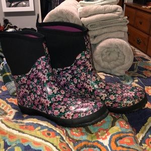 Floral Rainboots!